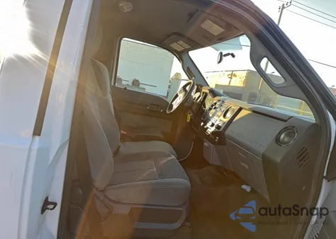 2015 Ford F550 Super Duty z USA, uszkodzony, nr VIN 1FDUF5GY5FED31060